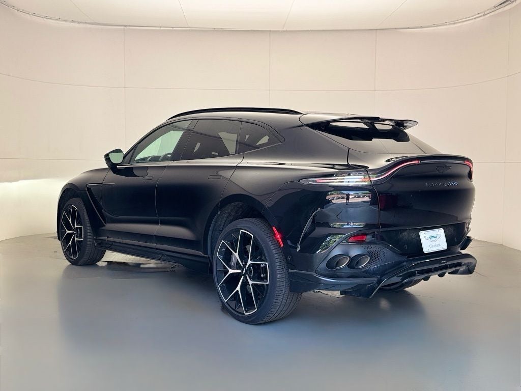 2025 Aston Martin DBX 707