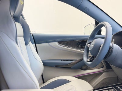 2025 Aston Martin DBX 707