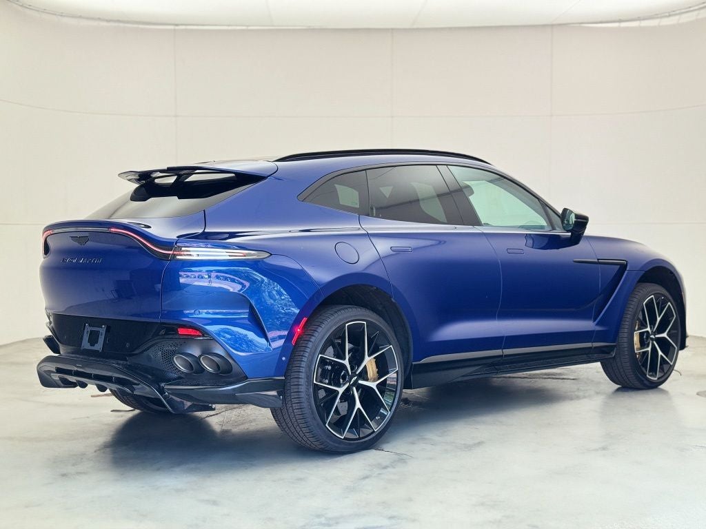 2025 Aston Martin DBX 707