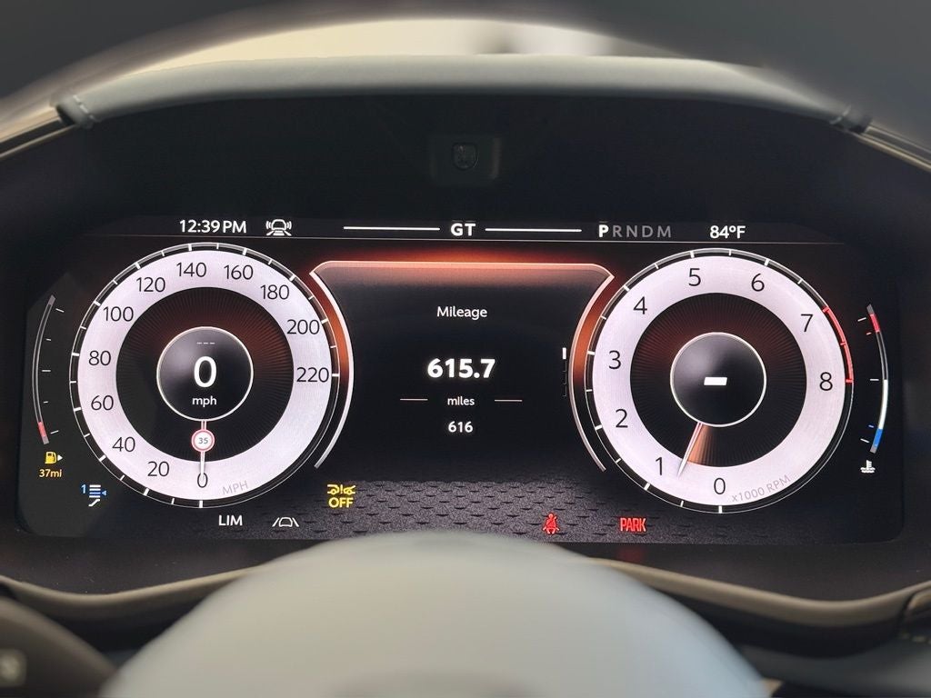 2025 Aston Martin DBX 707