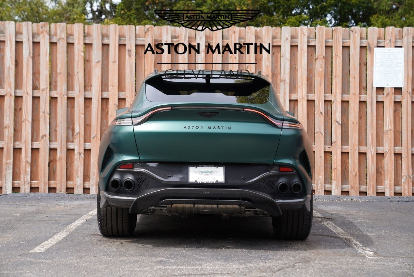2025 Aston Martin DBX 707