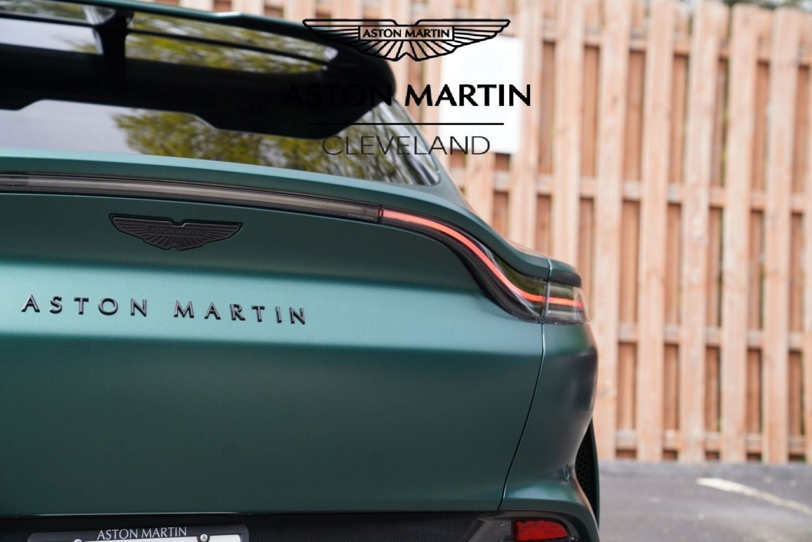 2025 Aston Martin DBX 707