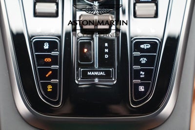 2025 Aston Martin DBX 707