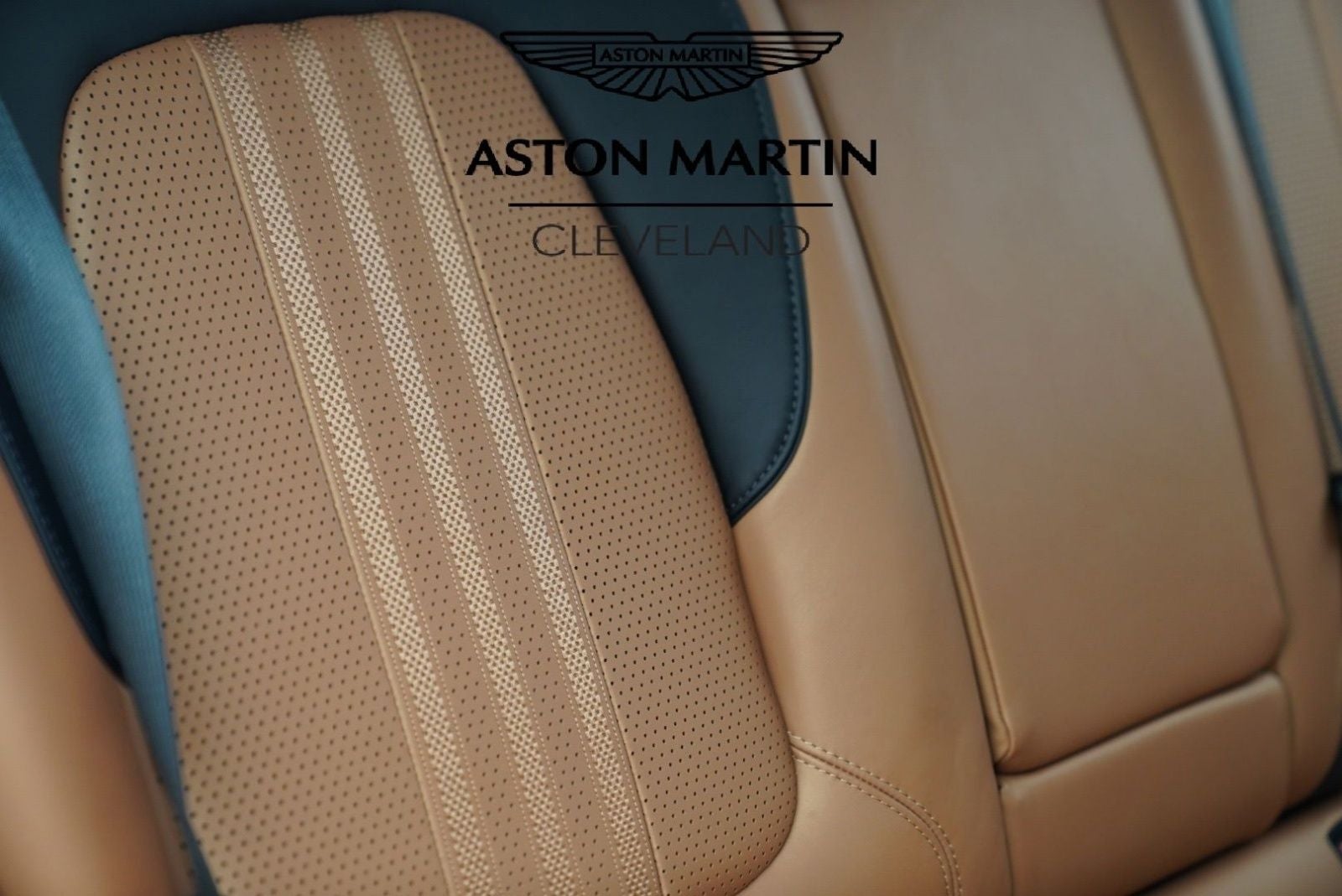 2025 Aston Martin DBX 707