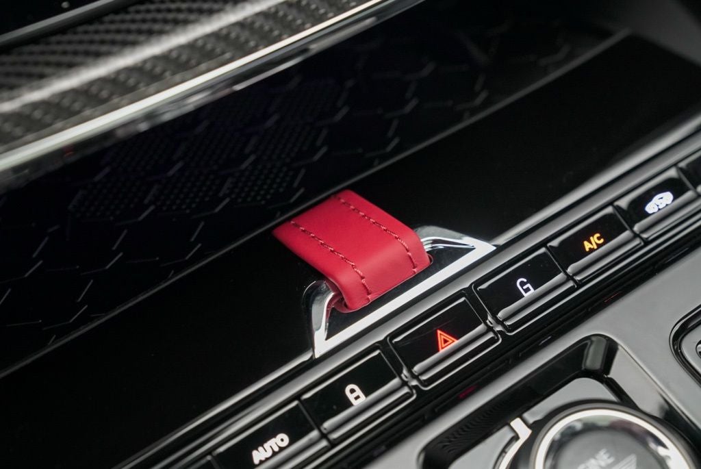 2026 Aston Martin DBX S