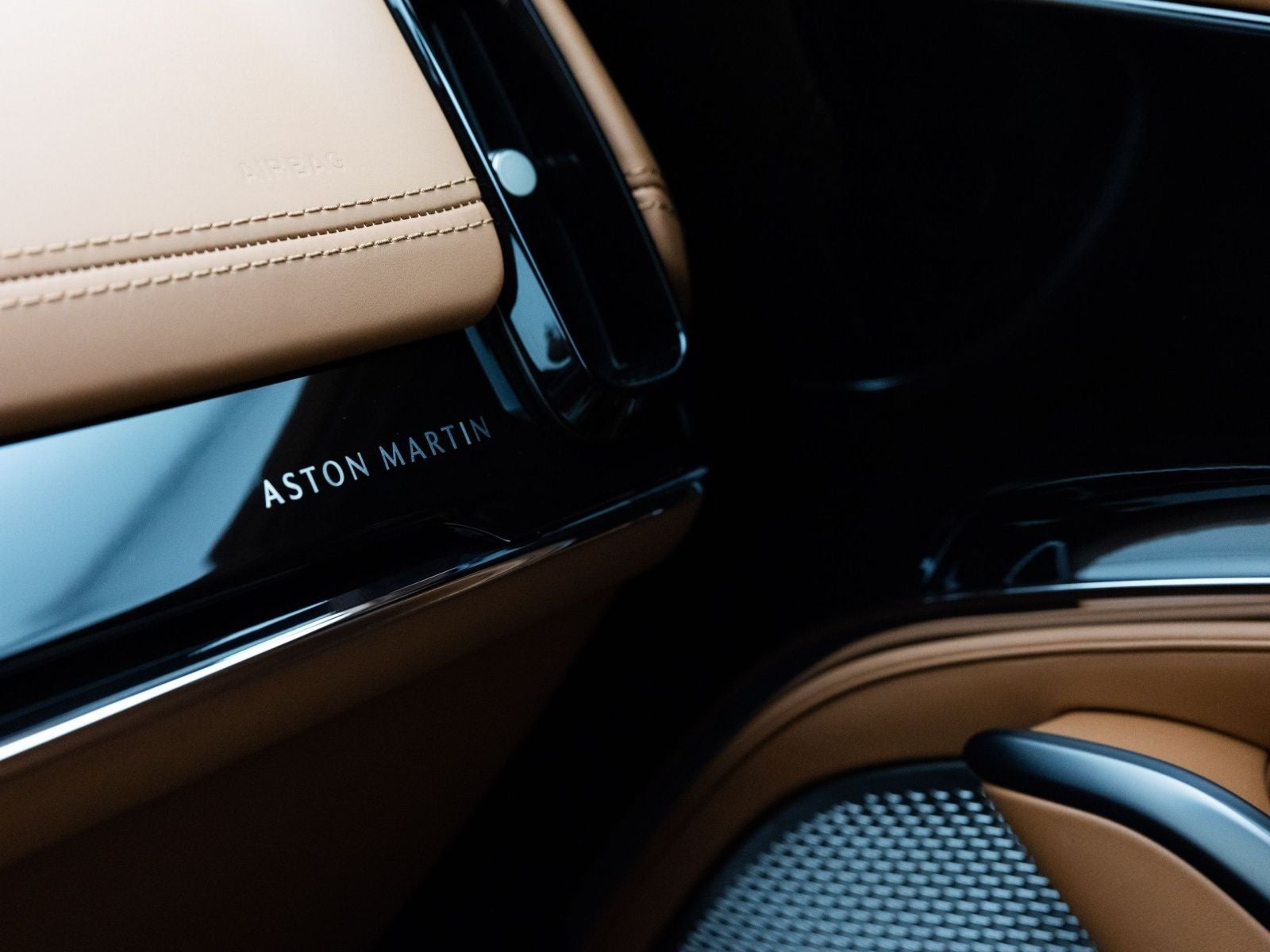 2026 Aston Martin DBX S
