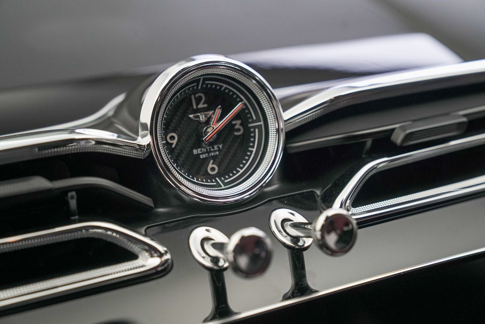 2022 Bentley Bentayga V8