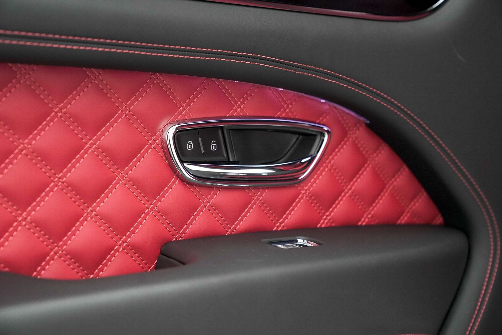 2022 Bentley Bentayga V8