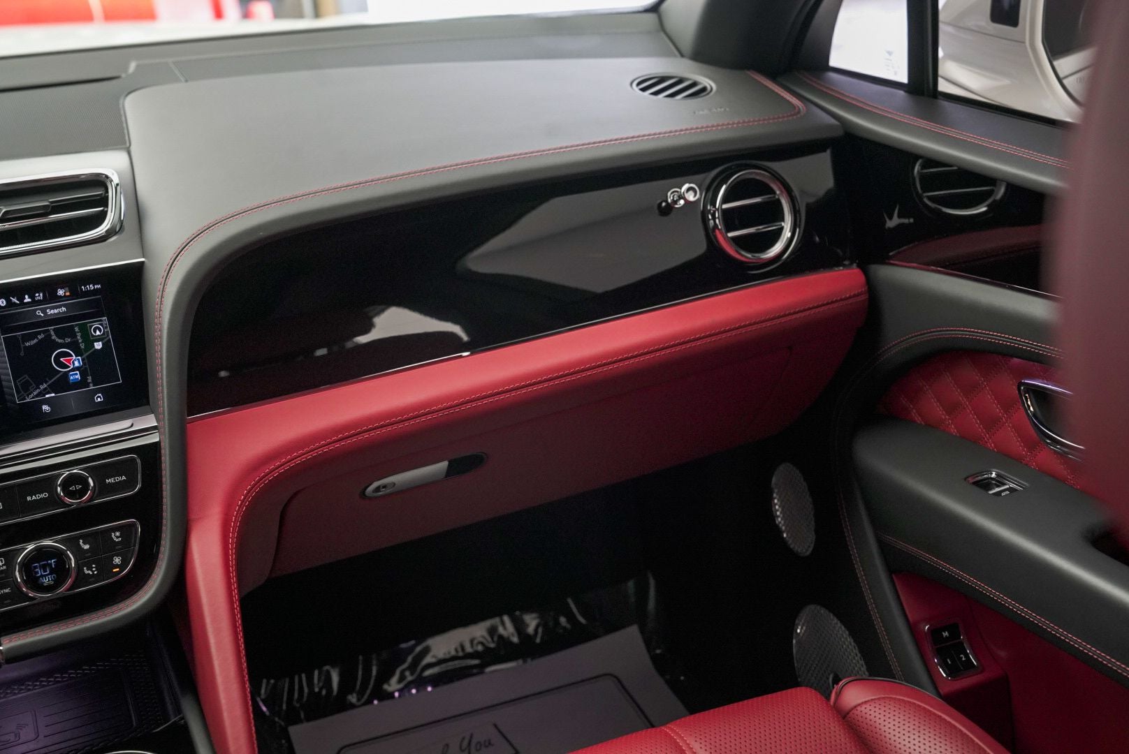 2022 Bentley Bentayga V8