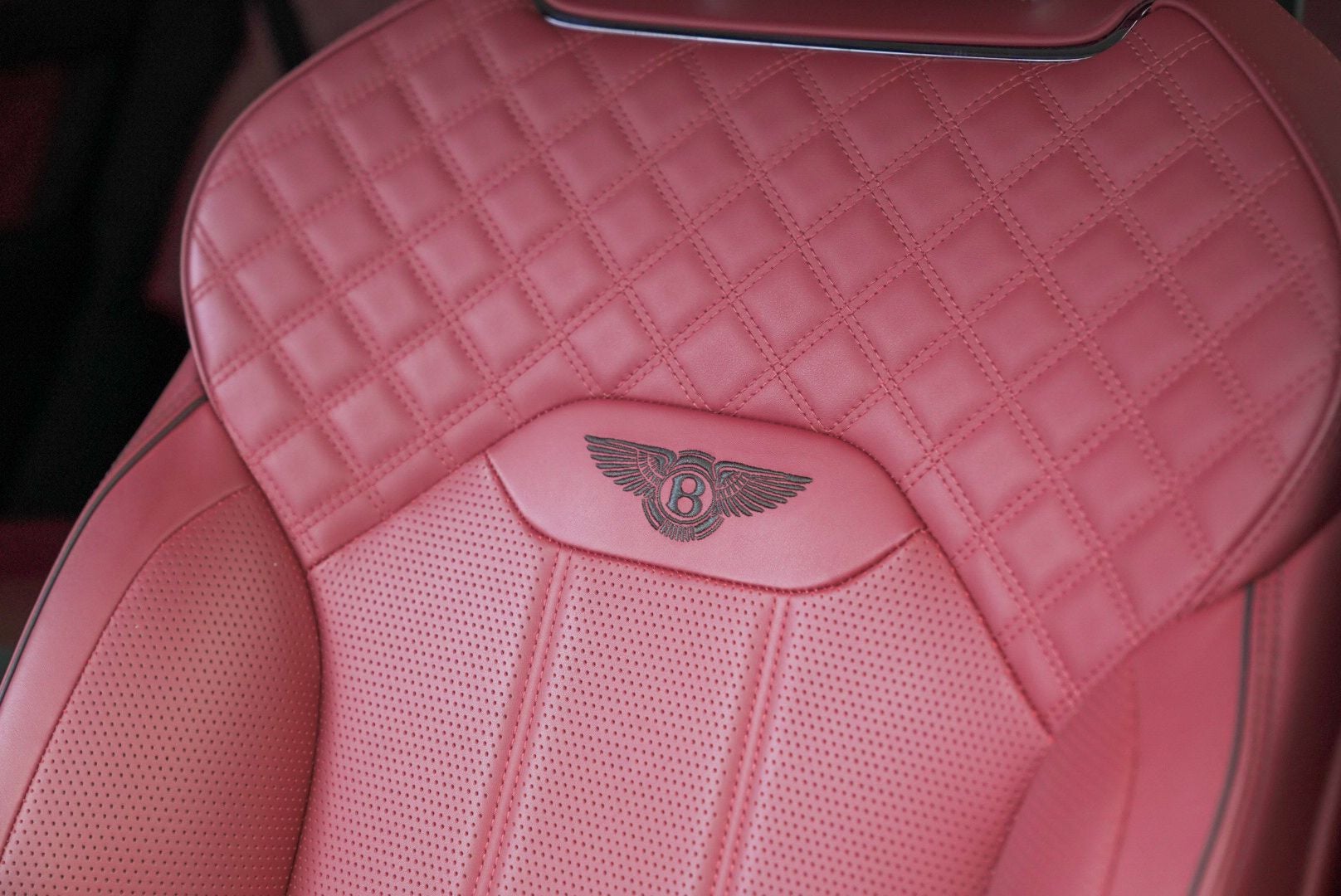 2022 Bentley Bentayga V8