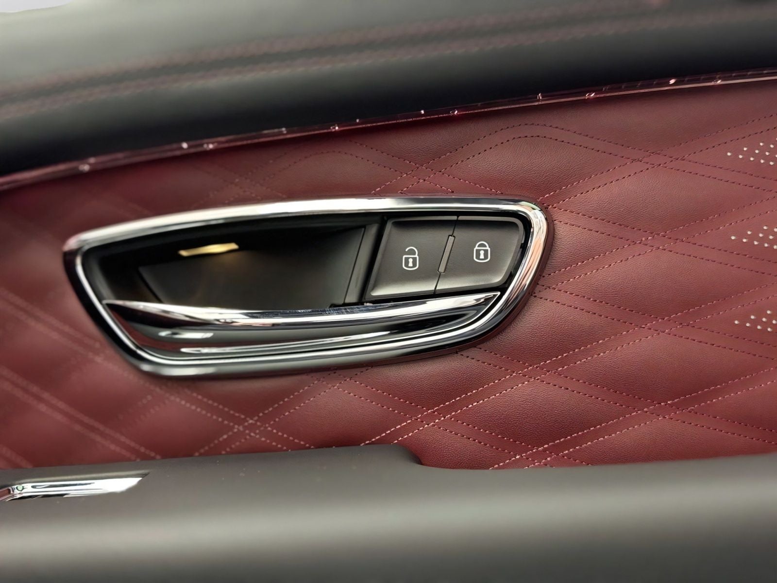 2025 Bentley Bentayga Azure
