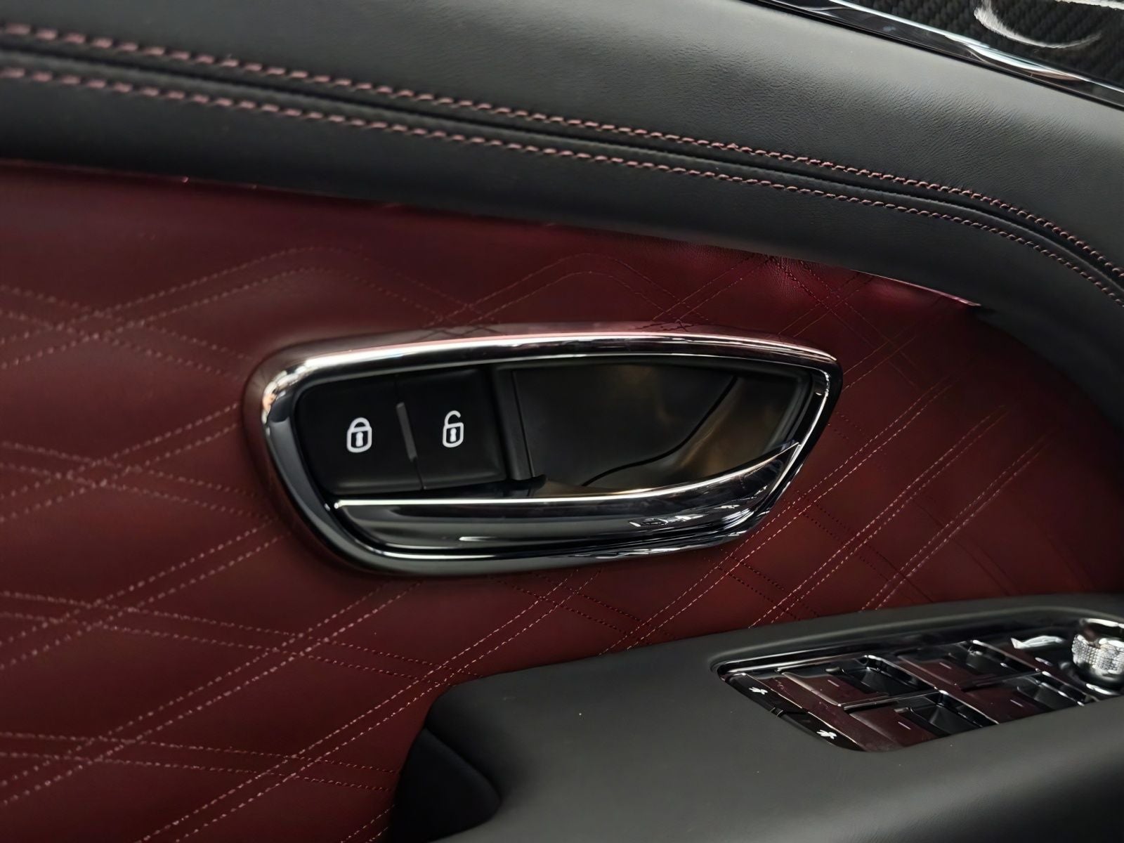 2025 Bentley Bentayga Azure