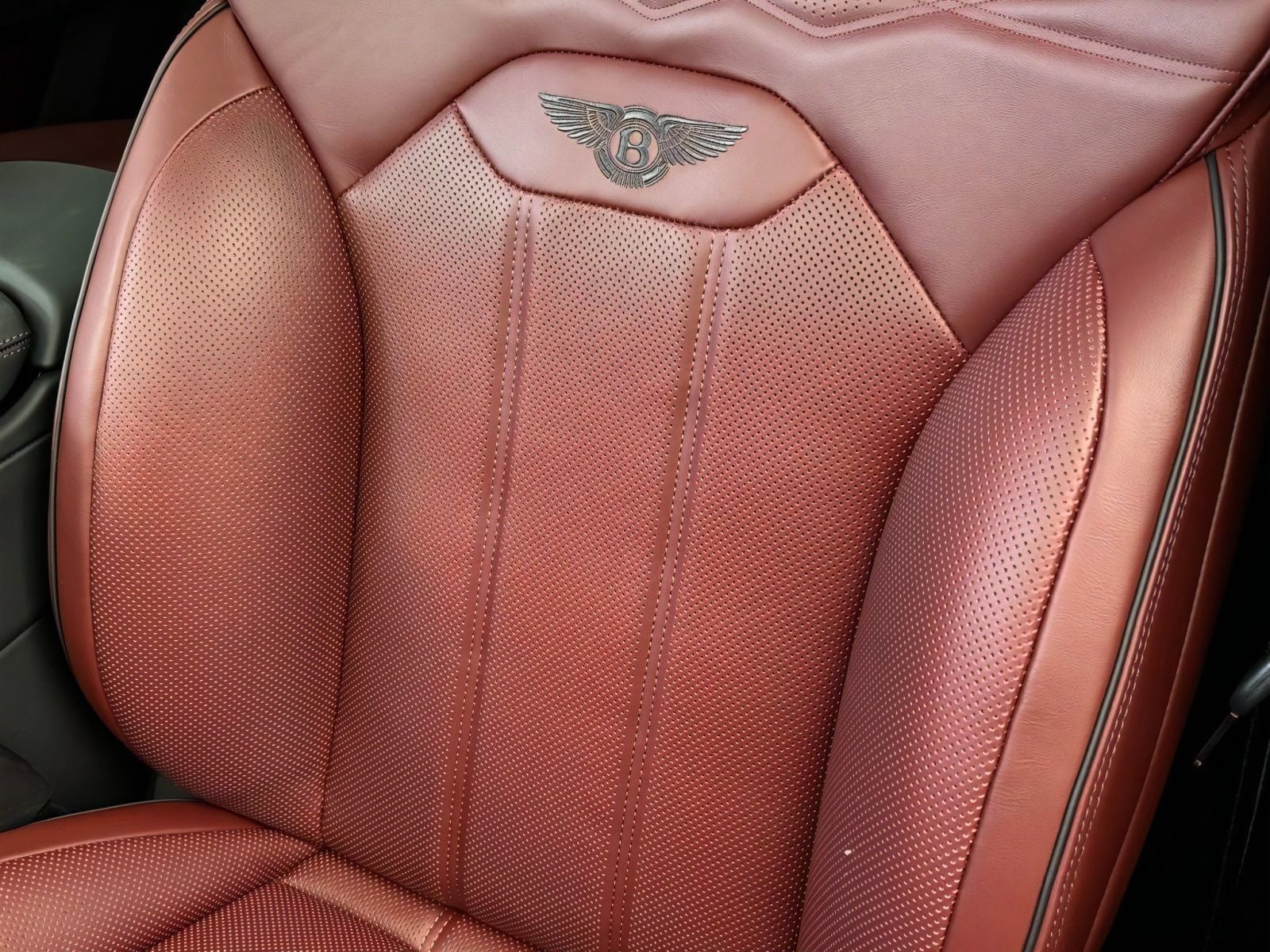 2025 Bentley Bentayga Azure