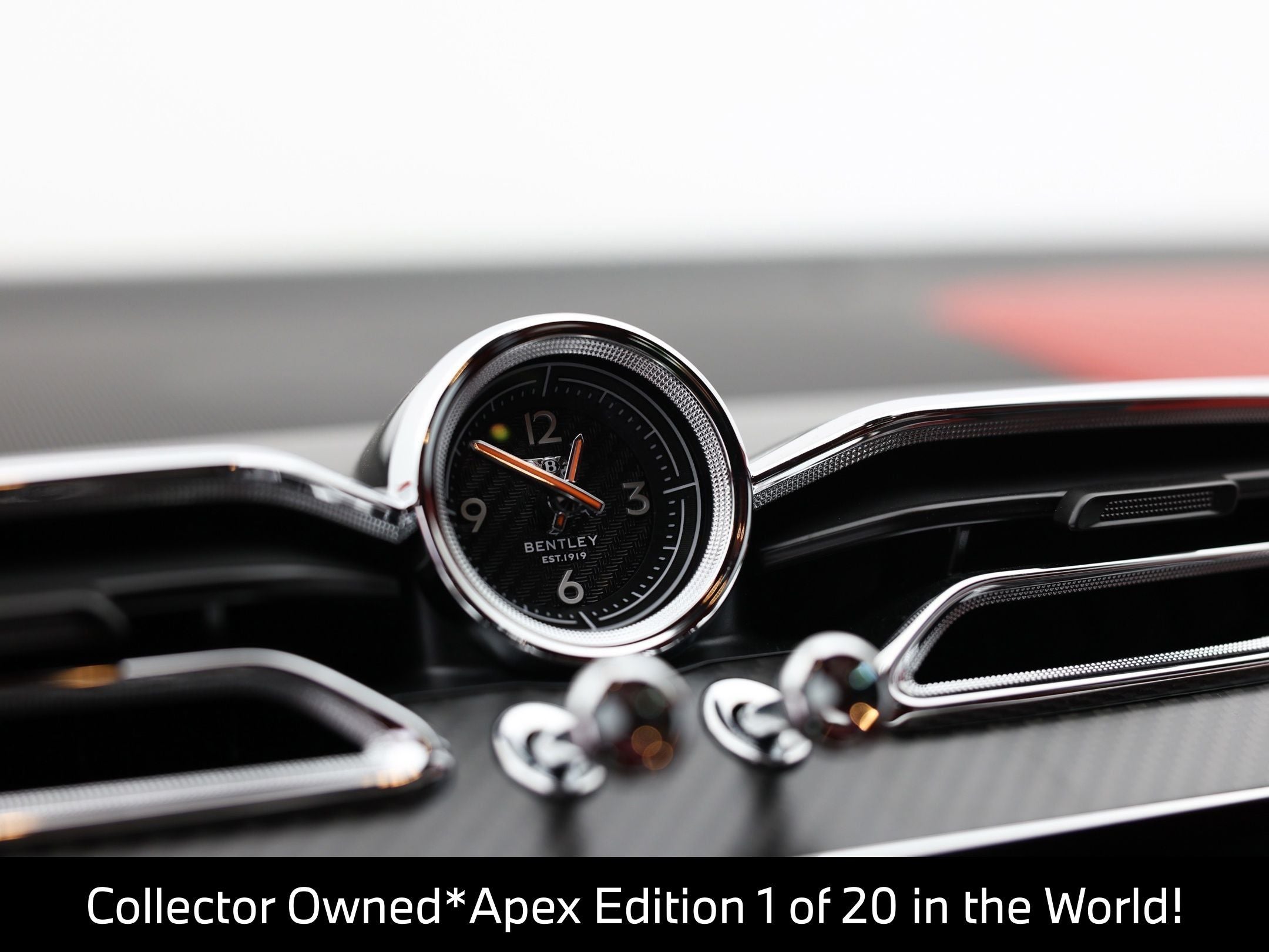 2025 Bentley Bentayga V8