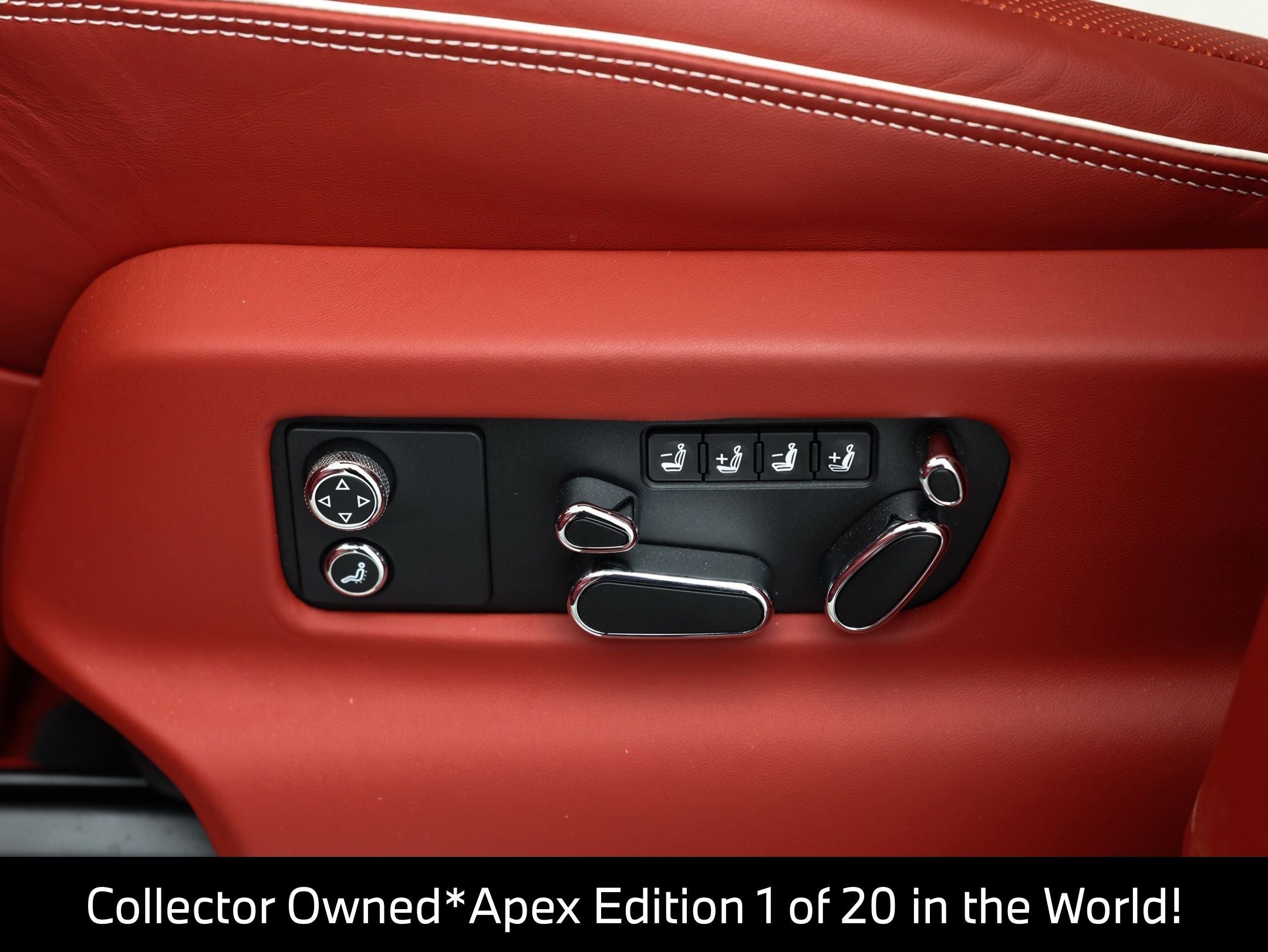 2025 Bentley Bentayga V8