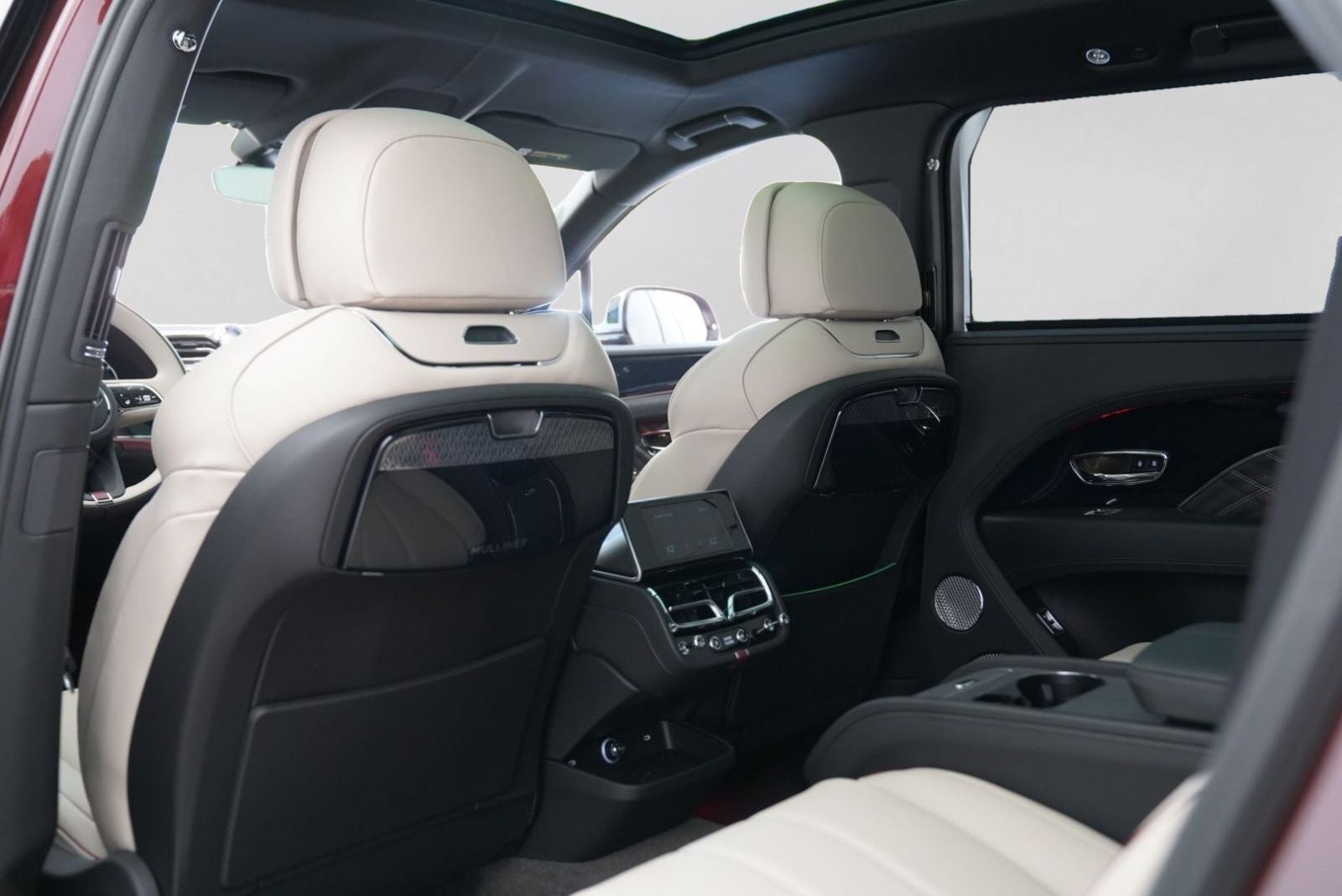 2026 Bentley Bentayga EWB Mulliner