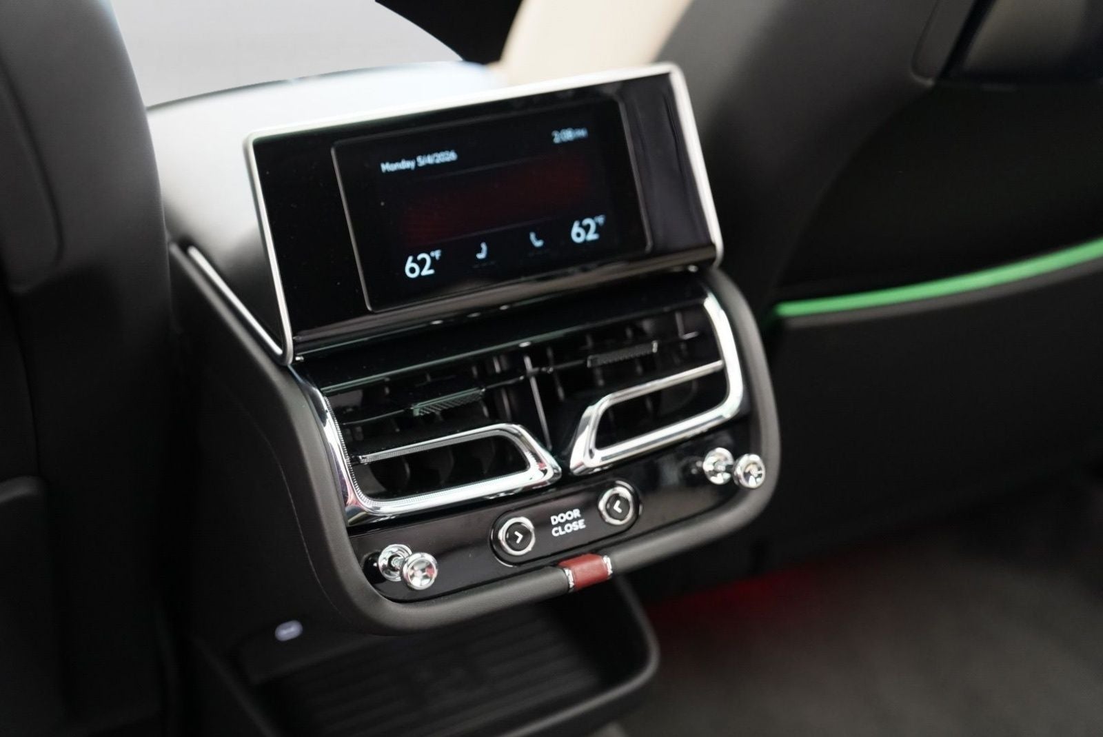 2026 Bentley Bentayga EWB Mulliner