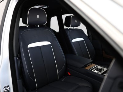 2026 Rolls-Royce Cullinan Base