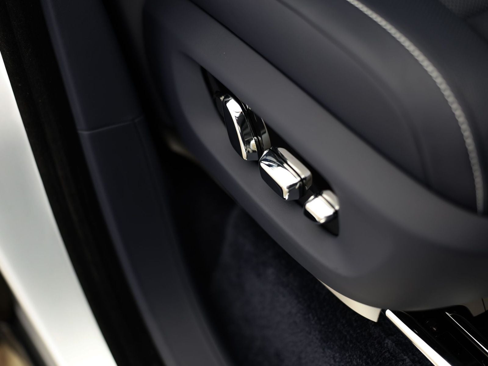 2026 Rolls-Royce Cullinan Base