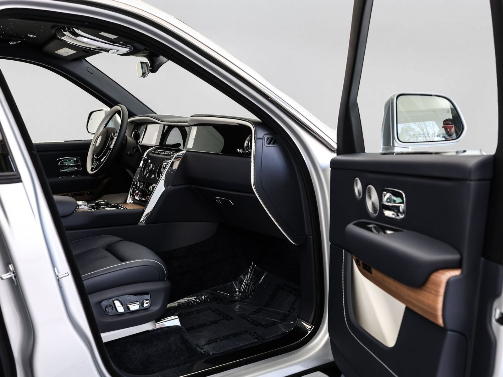 2026 Rolls-Royce Cullinan Base
