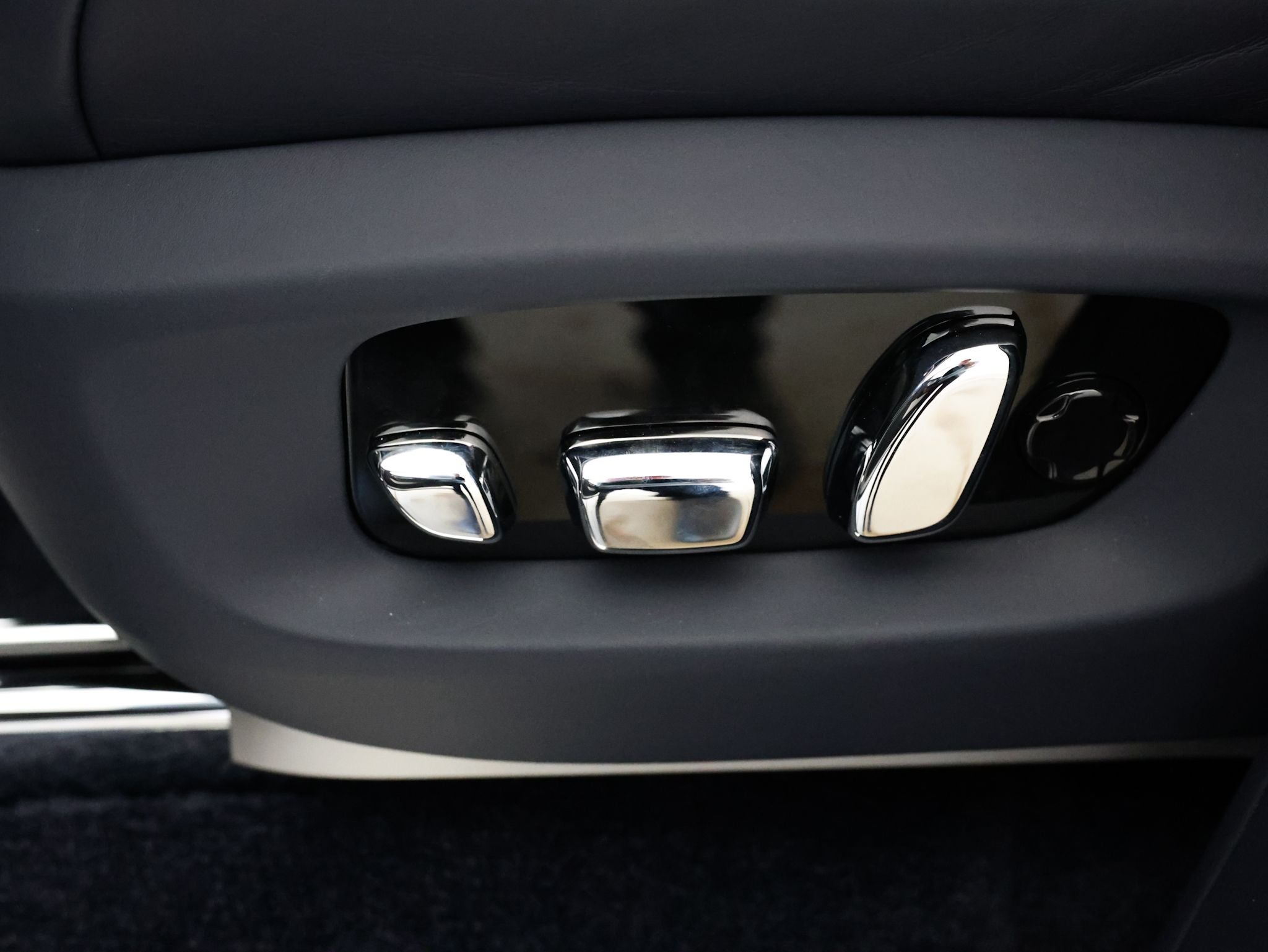2026 Rolls-Royce Cullinan Base