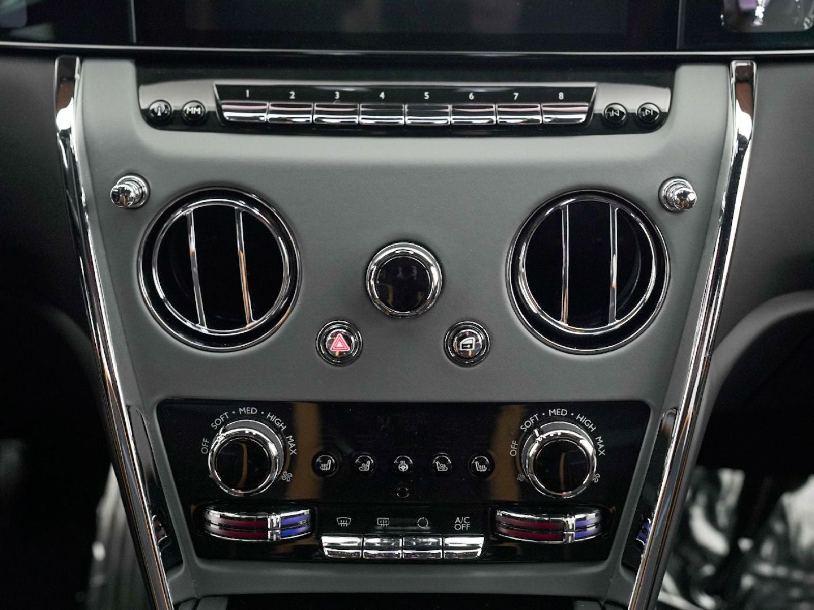 2026 Rolls-Royce Cullinan Base