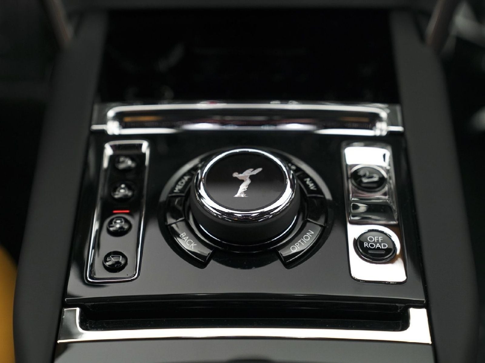 2026 Rolls-Royce Cullinan Base