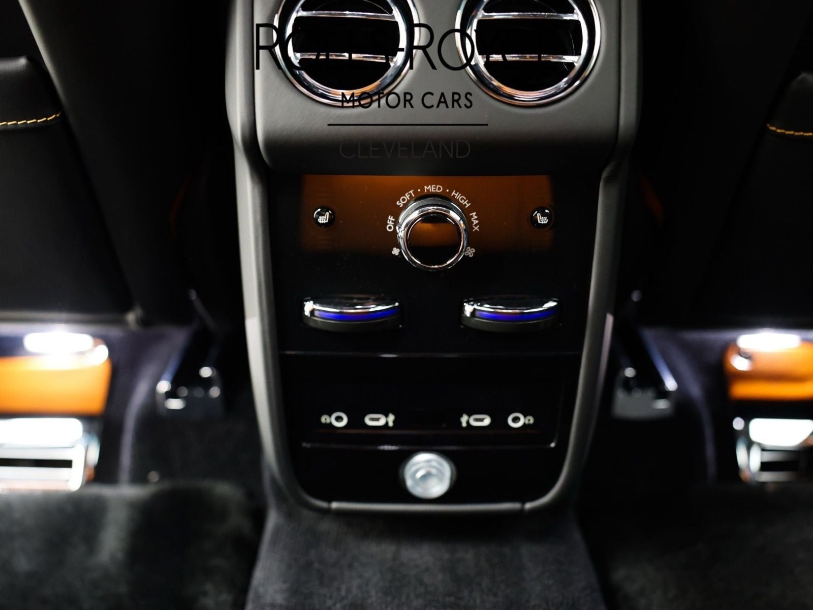 2026 Rolls-Royce Cullinan Base