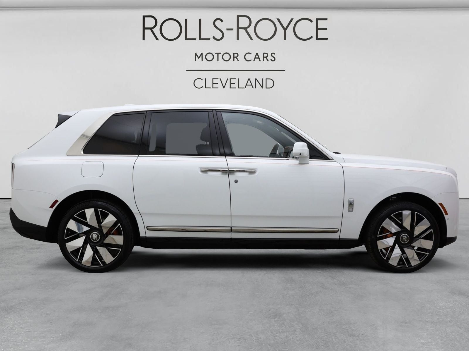 2026 Rolls-Royce Cullinan Base