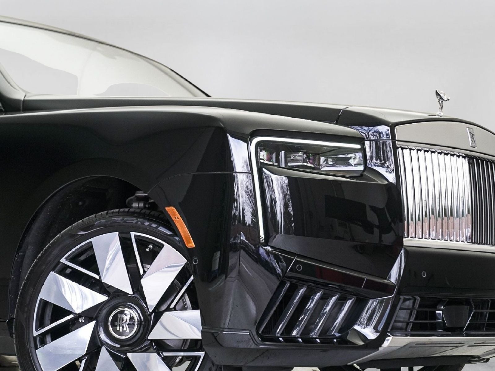 2025 Rolls-Royce Cullinan 