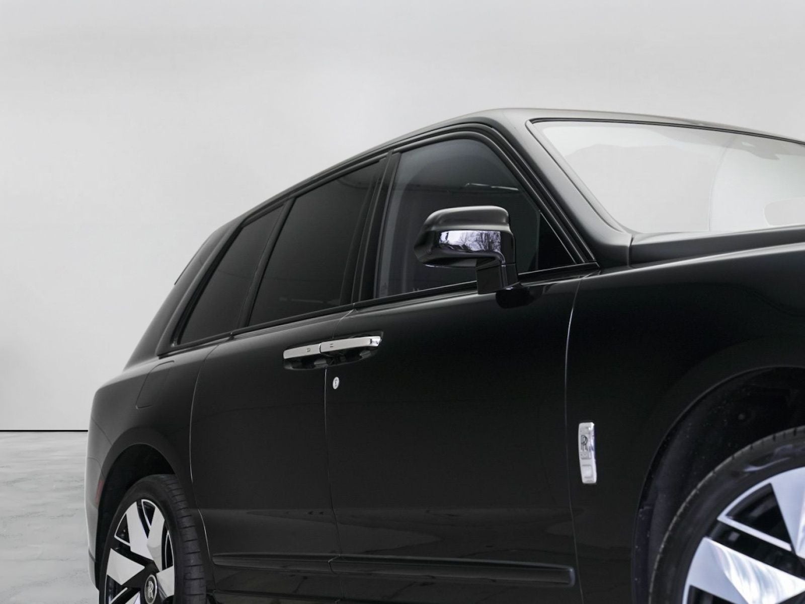 2025 Rolls-Royce Cullinan 
