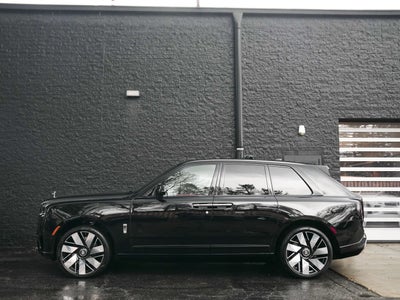 2025 Rolls-Royce Cullinan 