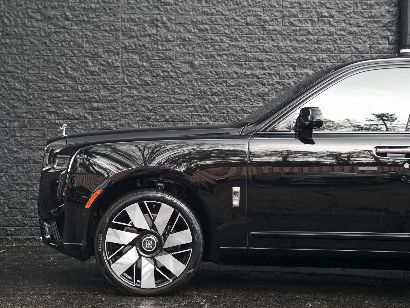 2025 Rolls-Royce Cullinan 
