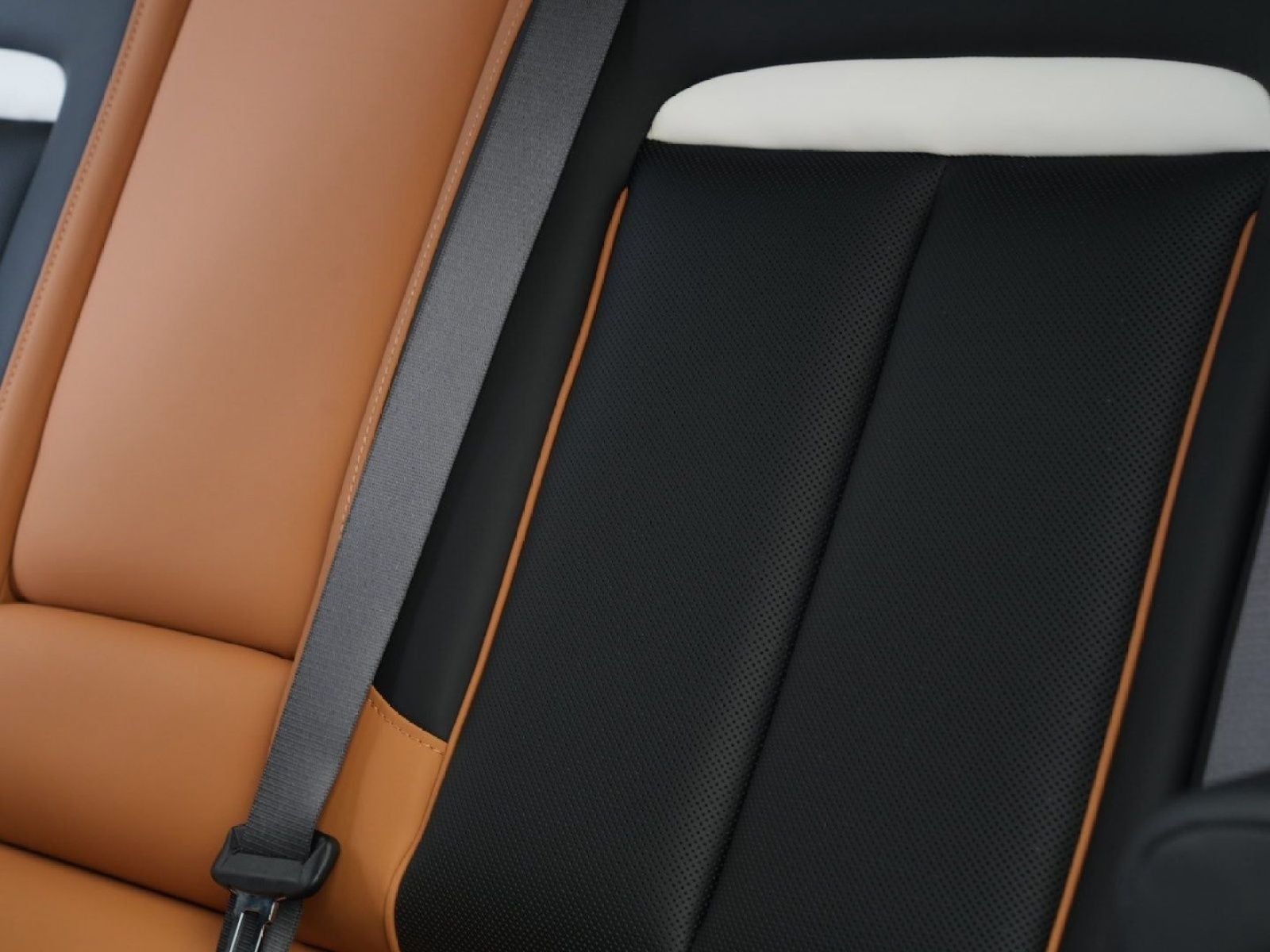 2027 Rolls-Royce Cullinan 