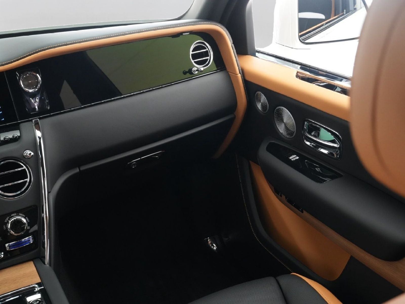 2027 Rolls-Royce Cullinan 