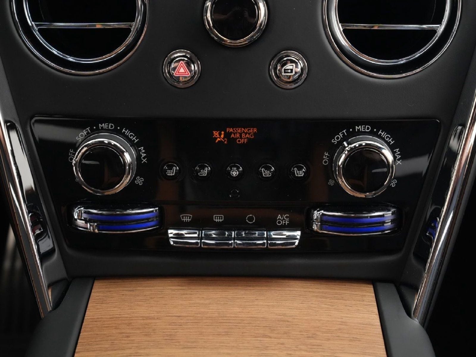 2027 Rolls-Royce Cullinan 