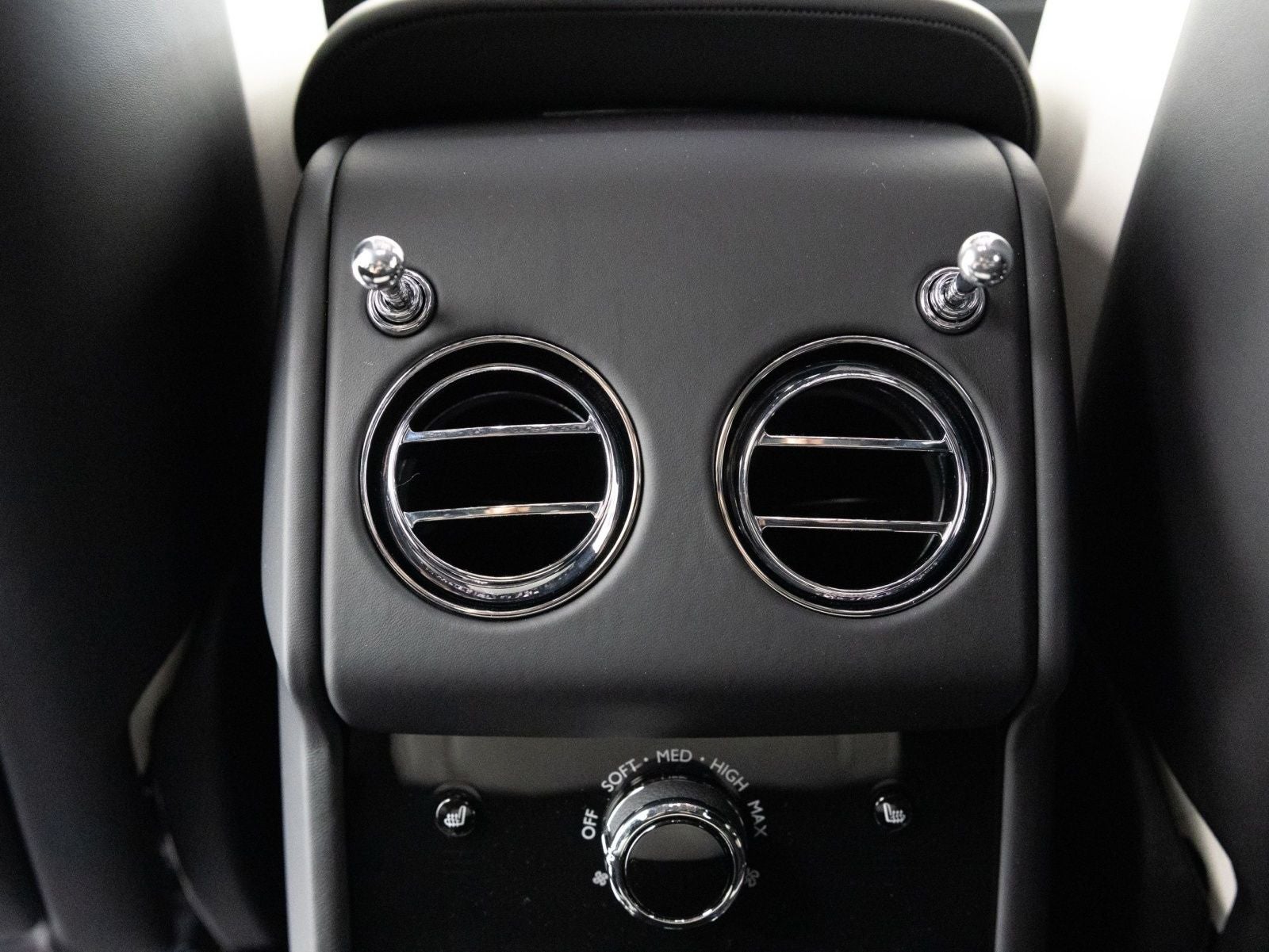 2027 Rolls-Royce Black Badge Cullinan 
