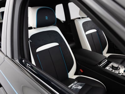 2027 Rolls-Royce Black Badge Cullinan 