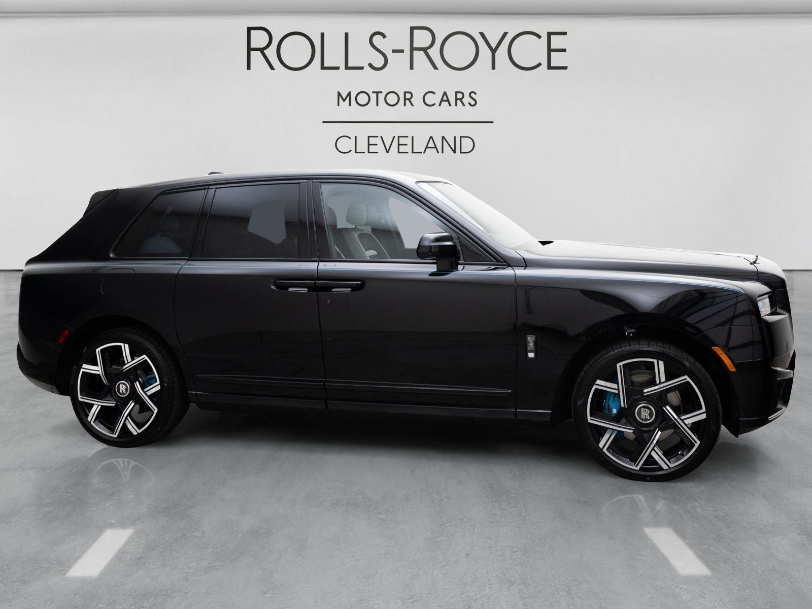 2027 Rolls-Royce Black Badge Cullinan 