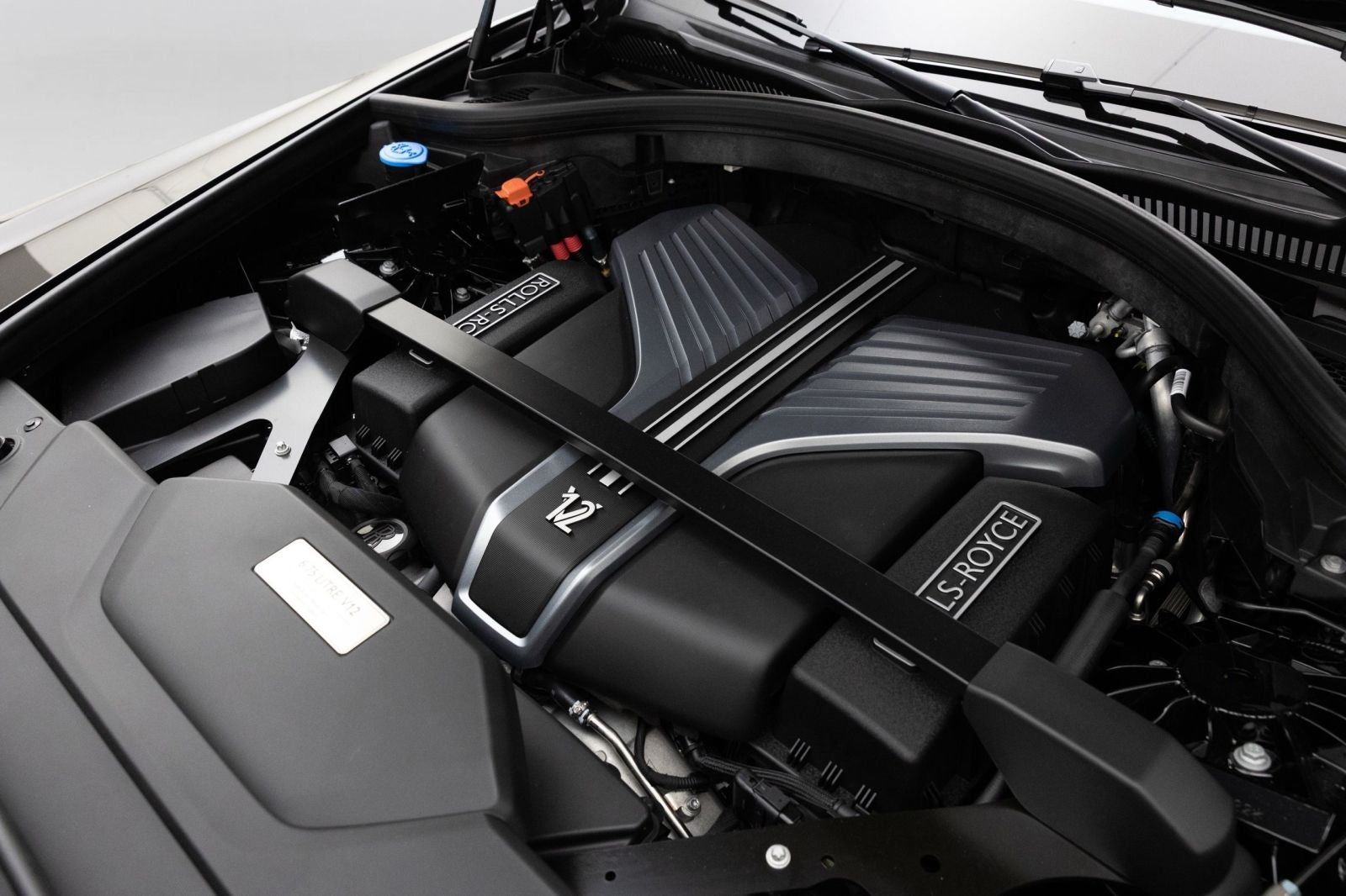 2027 Rolls-Royce Black Badge Cullinan 