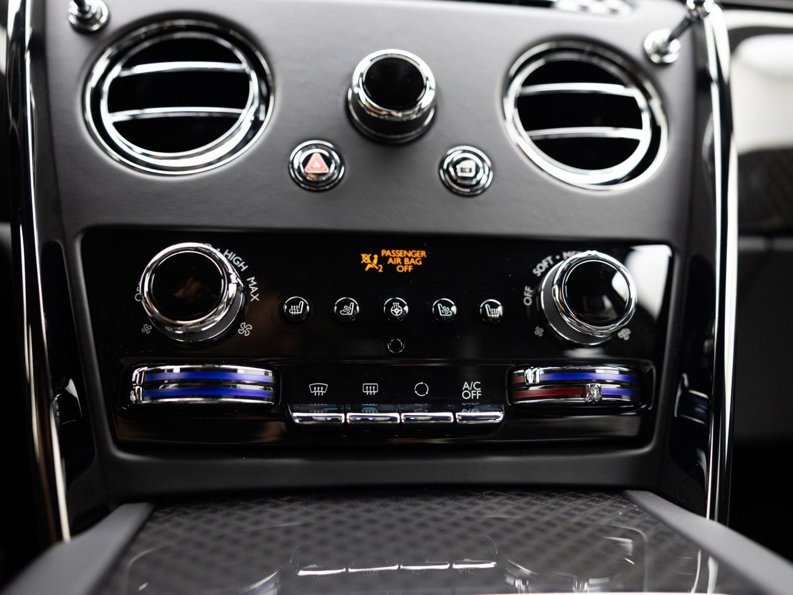 2027 Rolls-Royce Black Badge Cullinan 
