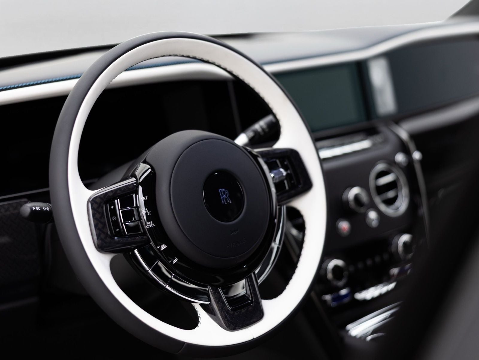 2027 Rolls-Royce Black Badge Cullinan 