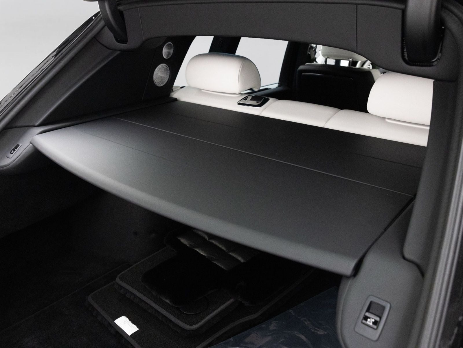2027 Rolls-Royce Black Badge Cullinan 