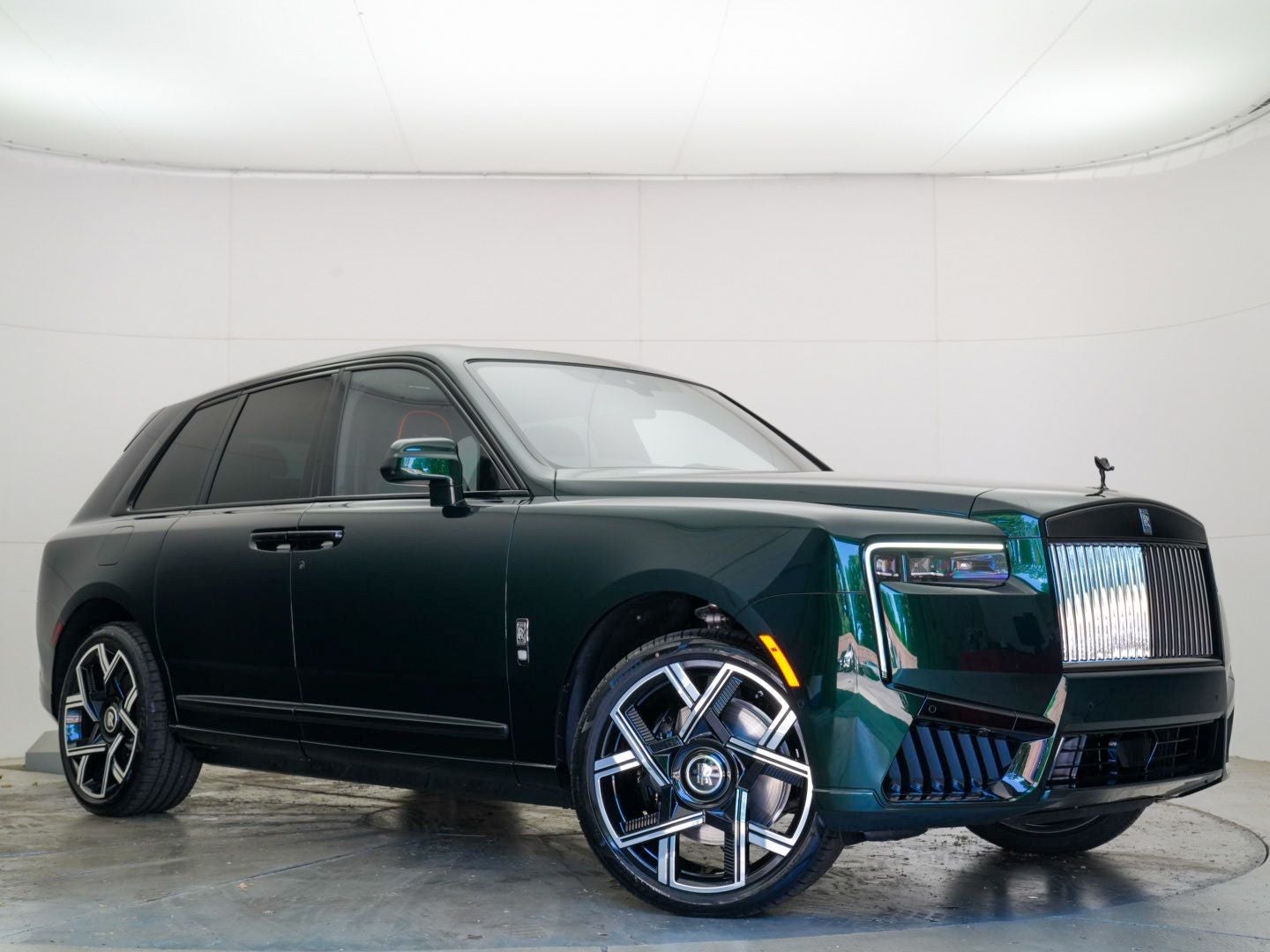 2027 Rolls-Royce Black Badge Cullinan 