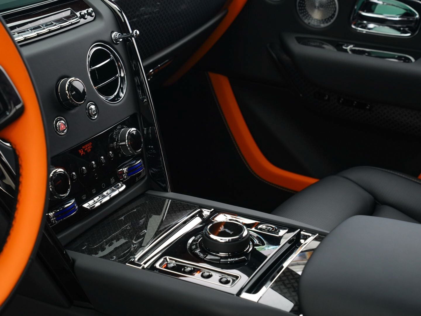 2027 Rolls-Royce Black Badge Cullinan 