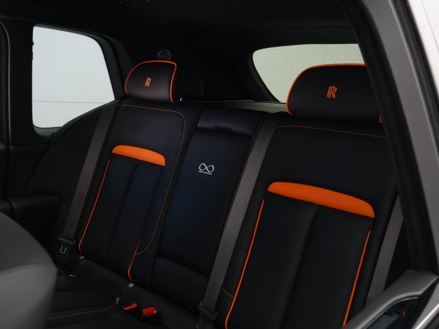 2027 Rolls-Royce Black Badge Cullinan 