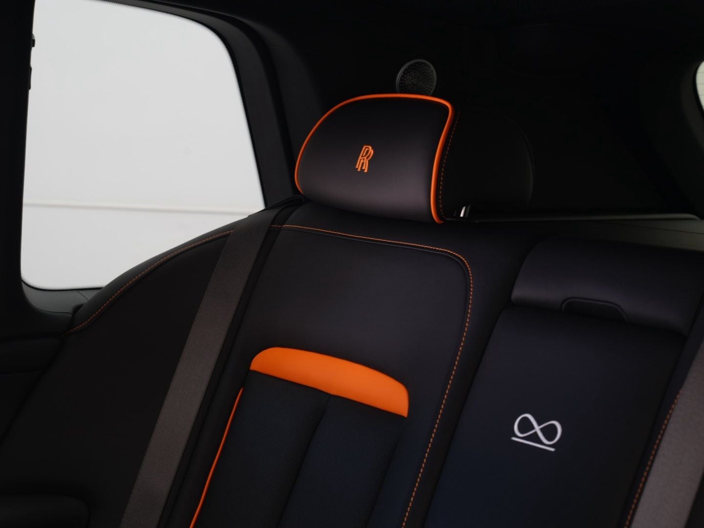 2027 Rolls-Royce Black Badge Cullinan 