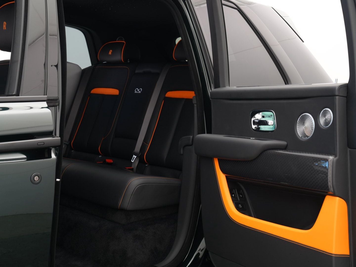 2027 Rolls-Royce Black Badge Cullinan 