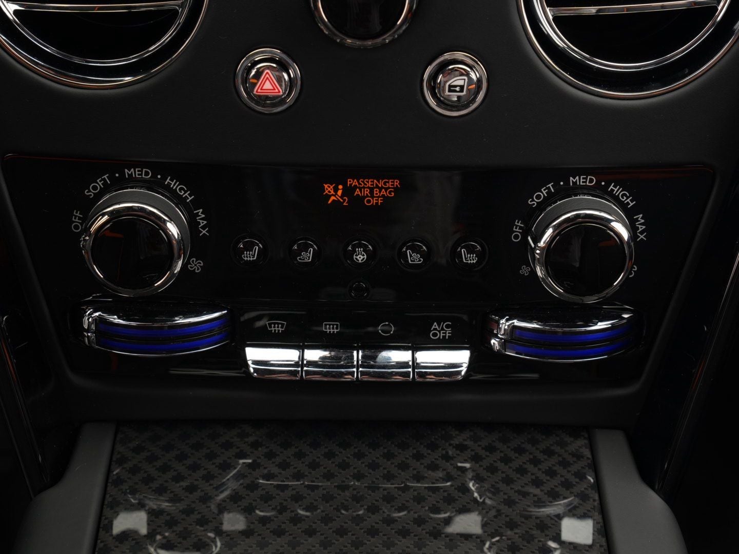 2027 Rolls-Royce Black Badge Cullinan 