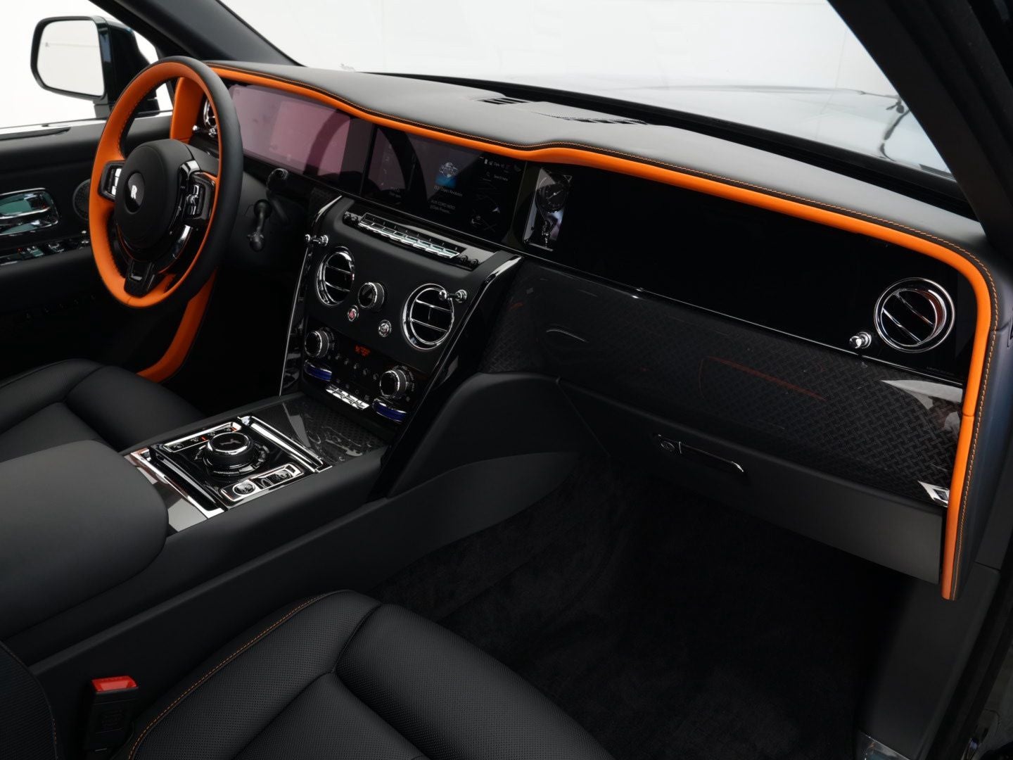 2027 Rolls-Royce Black Badge Cullinan 
